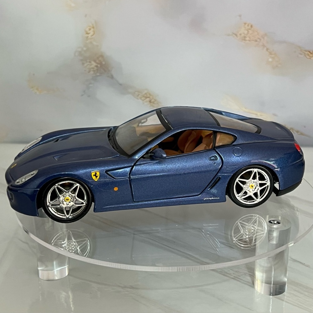 Maisto - 39274 - Model Car - 599 Gtb Fiorano BF - 1:24 Scale